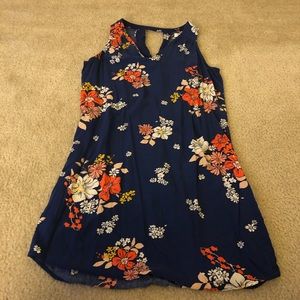 Floral Sleeveless Shift Dress